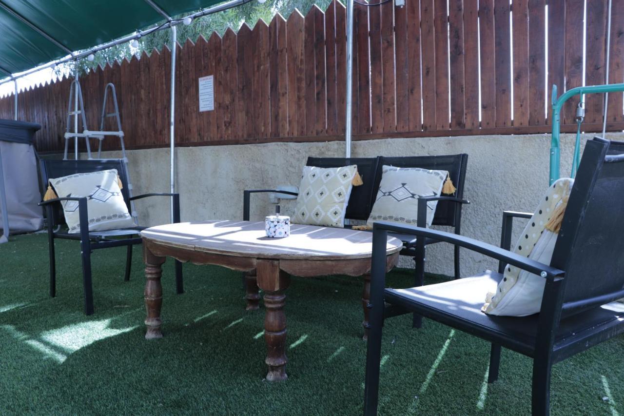 הוילה ברחוב הנץ Guest house